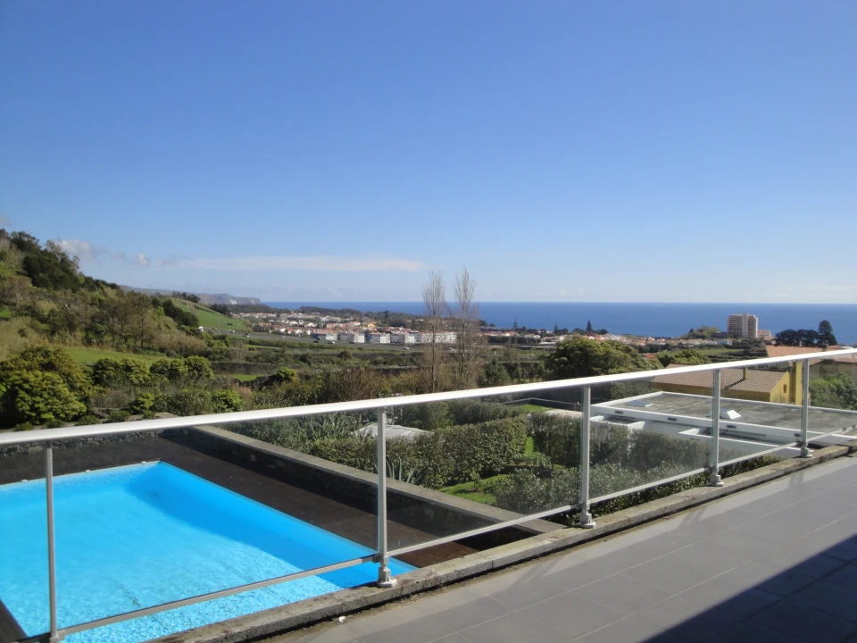 Moradia T4 para Venda em Rosto do Cão (São Roque) Foto 8