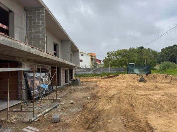 Moradia T3 para Venda em Cela