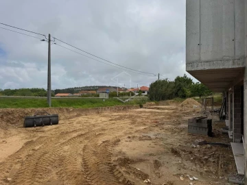 Moradia T3 para Venda em Cela