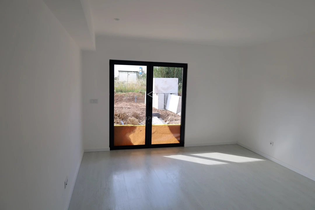 Moradia T3 para Venda em Cela Foto 52