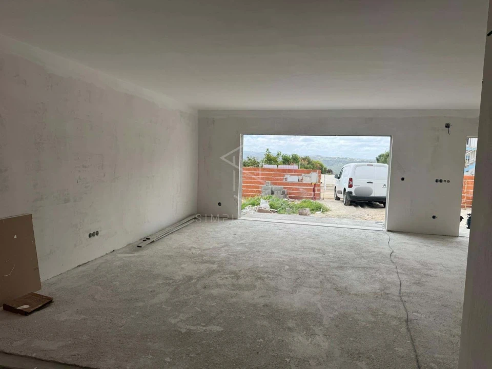Moradia T3 para Venda em Cela Foto 14