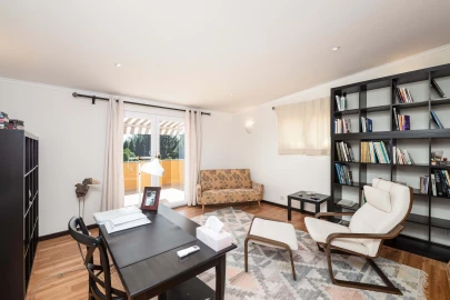 Moradia T8 para Venda em Cascais e Estoril