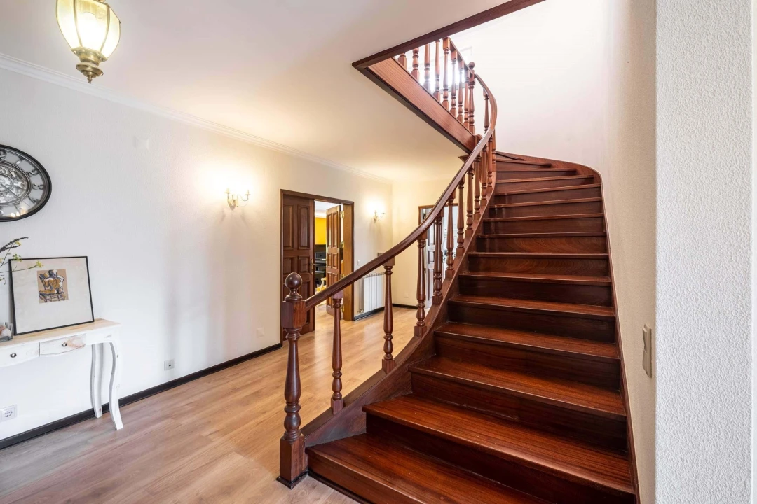 Moradia T8 para Venda em Cascais e Estoril Foto 5