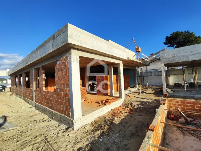 Moradia T5 para Venda em Azeitão (São Lourenço e São Simão) Foto 2