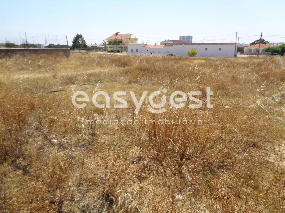 Terreno para Venda em Faro (Sé e São Pedro) Foto 3