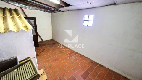 Moradia T3 para Venda em Loule (São Sebastião)