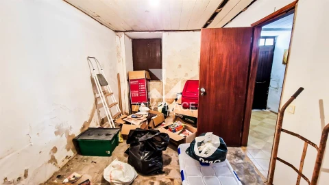 Moradia T3 para Venda em Loule (São Sebastião)