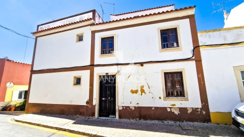 Moradia T3 para Venda em Loule (São Sebastião)