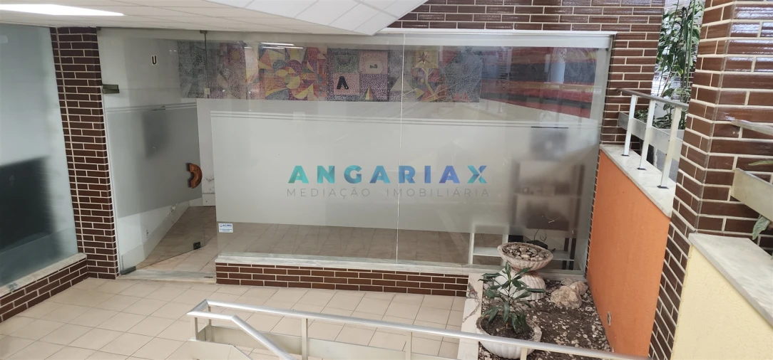 Loja para Arrendamento em Marinha Grande Foto 4