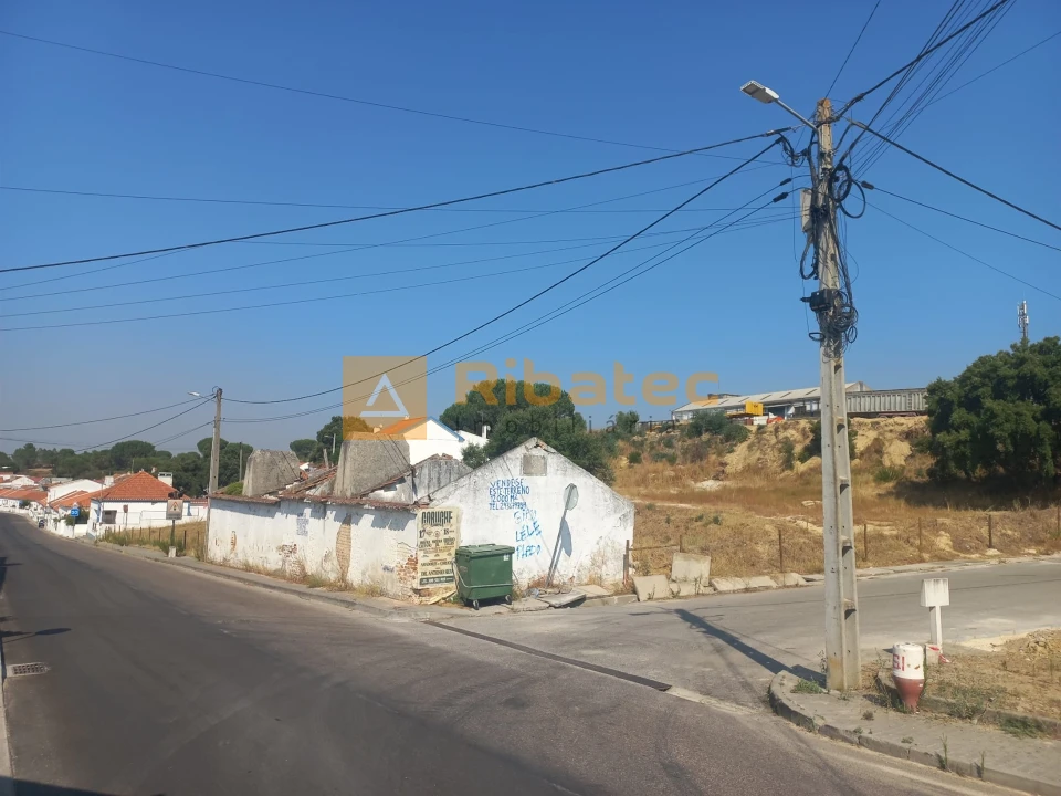 Terreno para Venda em Coruche, Fajarda e Erra Foto 1
