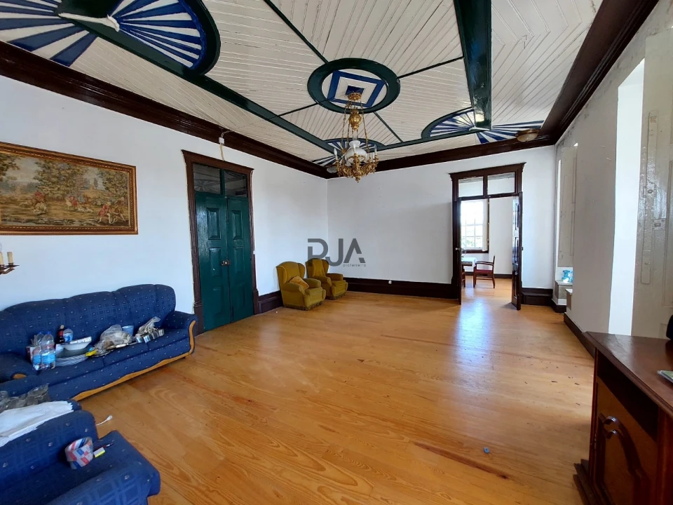 Moradia T4 para Venda em Insua Foto 3