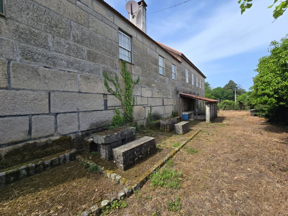 Moradia T4 para Venda em Insua Foto 10