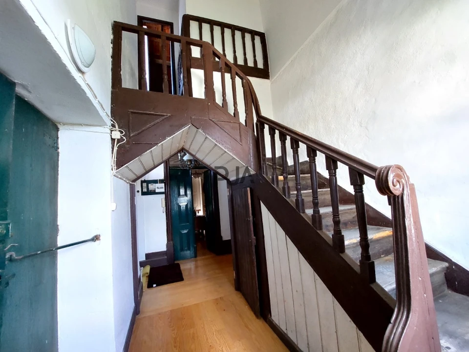 Moradia T4 para Venda em Insua Foto 8