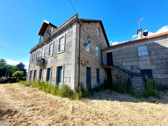 Moradia T4 para Venda em Insua Foto 2