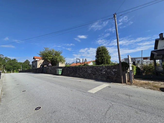 Moradia T4 para Venda em Insua Foto 17