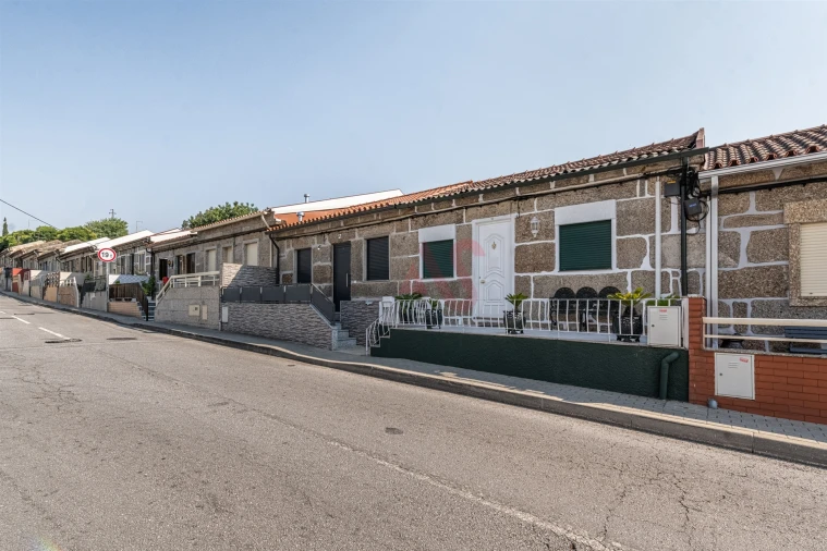 Moradia T3 para Venda em Azurem Foto 3