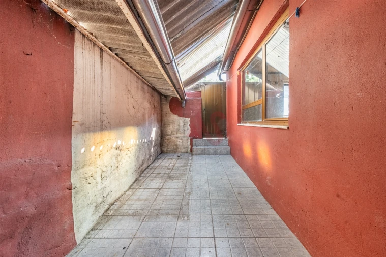 Moradia T4 para Venda em Azurem Foto 12