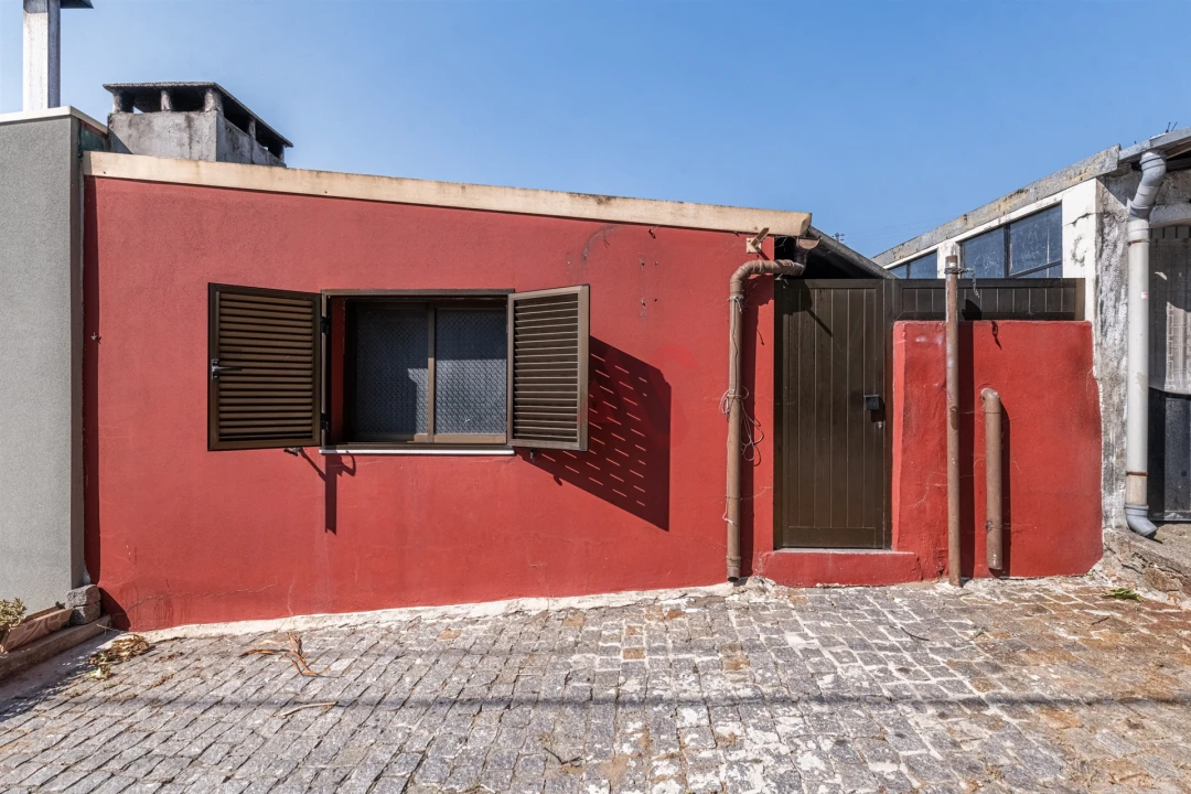 Moradia T4 para Venda em Azurem Foto 16