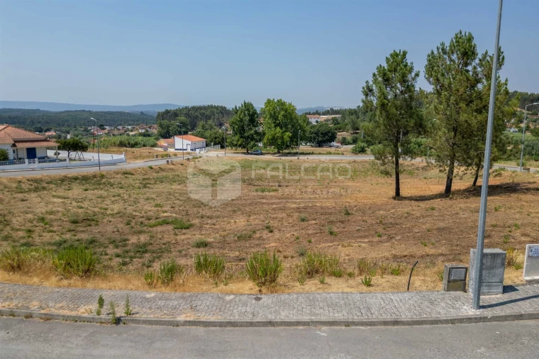Terreno para Venda em Alcanede Foto 12