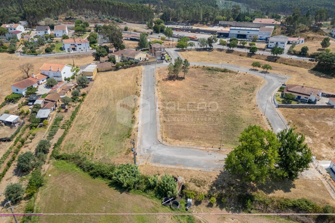 Terreno para Venda em Alcanede Foto 9