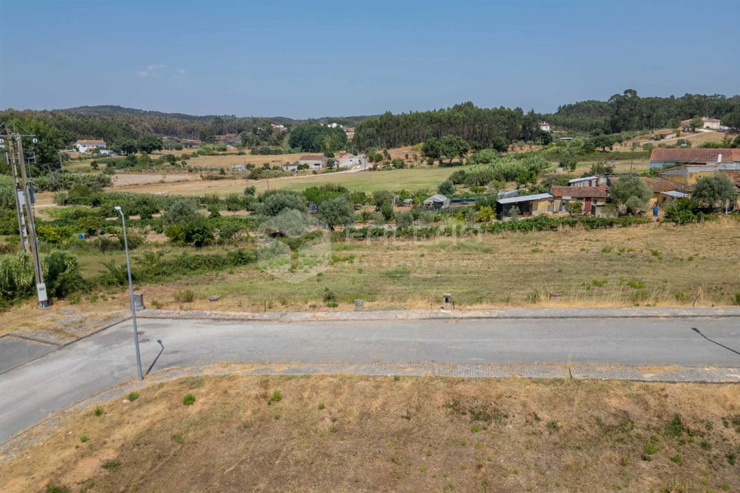 Terreno para Venda em Alcanede Foto 13