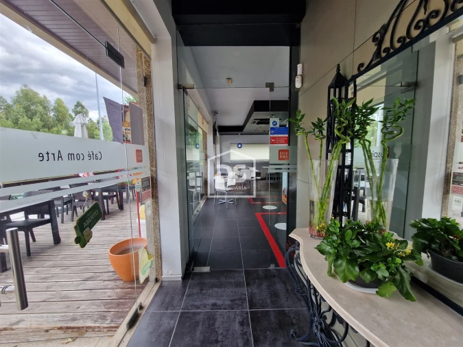 Loja para Venda em Alpendorada, Várzea e Torrão Foto 22