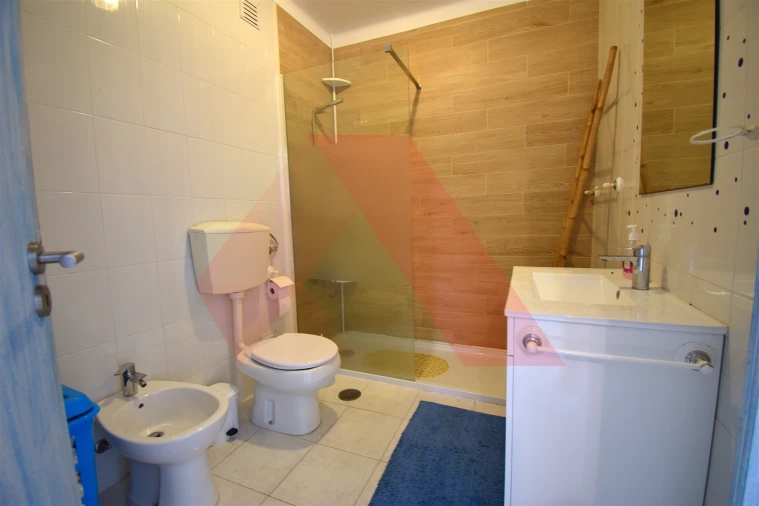 Apartamento T2 para Venda em Praia de Mira Foto 9