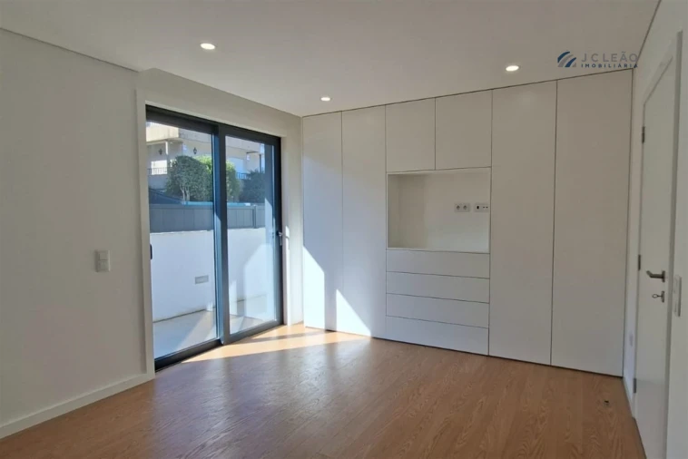 Apartamento T3 para Venda em Campo e Sobrado Foto 19