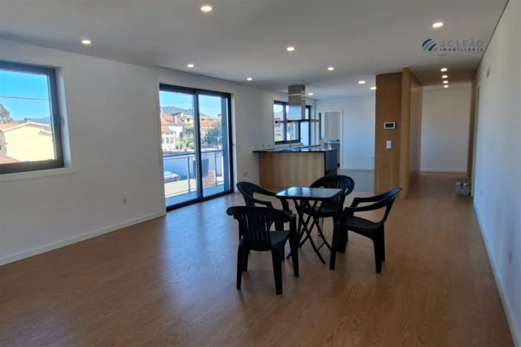 Apartamento T3 para Venda em Campo e Sobrado Foto 15