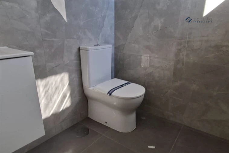 Apartamento T3 para Venda em Campo e Sobrado Foto 4