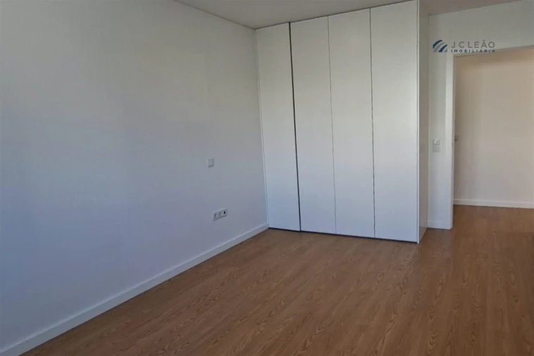 Apartamento T3 para Venda em Campo e Sobrado Foto 29