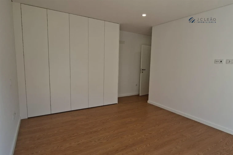 Apartamento T3 para Venda em Campo e Sobrado Foto 31