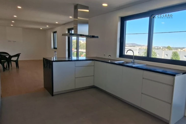 Apartamento T3 para Venda em Campo e Sobrado Foto 8