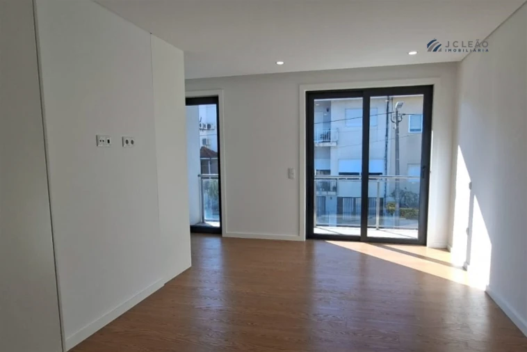 Apartamento T3 para Venda em Campo e Sobrado Foto 22