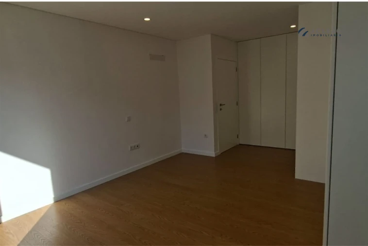 Apartamento T3 para Venda em Campo e Sobrado Foto 25