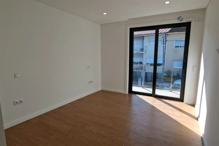 Apartamento T3 para Venda em Campo e Sobrado Foto 21