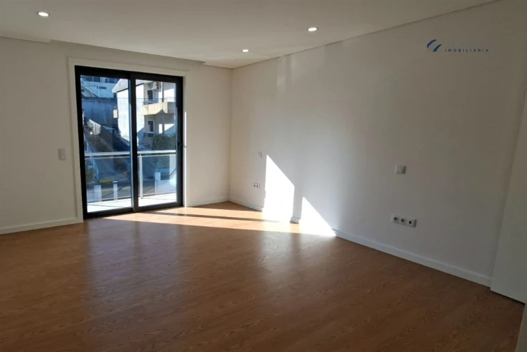 Apartamento T3 para Venda em Campo e Sobrado Foto 23