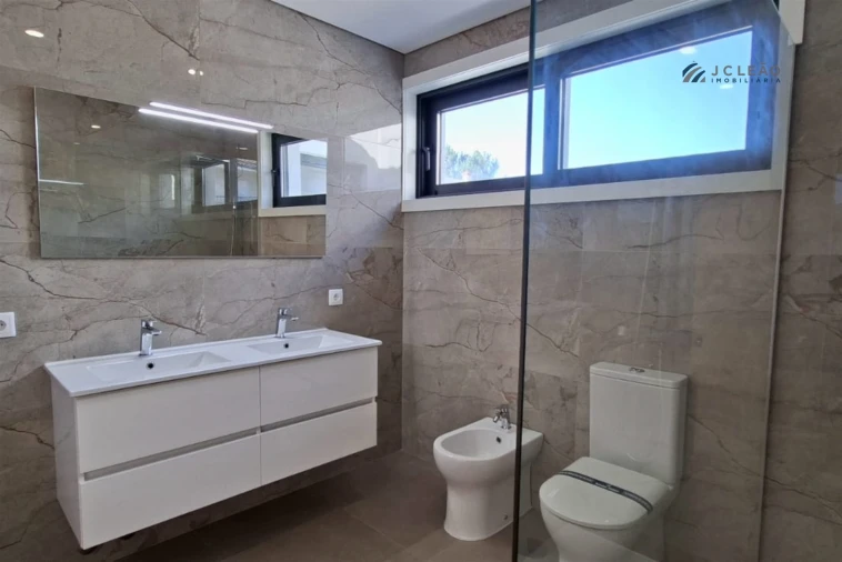 Apartamento T3 para Venda em Campo e Sobrado Foto 18