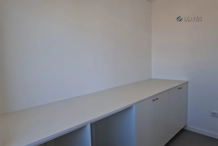 Apartamento T3 para Venda em Campo e Sobrado Foto 7