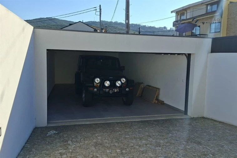 Apartamento T3 para Venda em Campo e Sobrado Foto 37