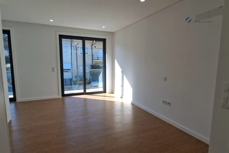 Apartamento T3 para Venda em Campo e Sobrado Foto 32