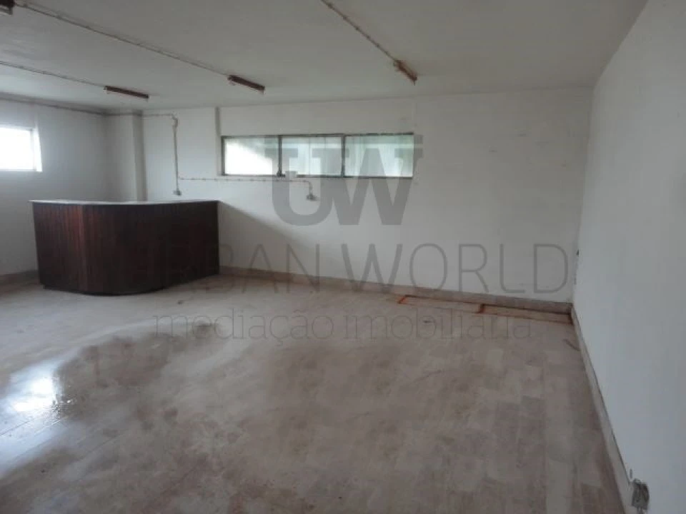 Armazém para Venda em Maceira Foto 3