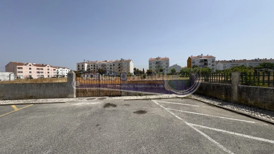 Terreno para Venda em Samora Correia Foto 16