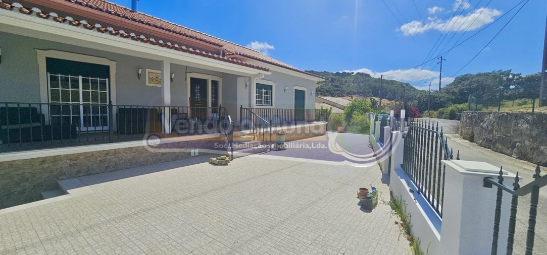 Moradia T3 para Venda em Alhandra, São João dos Montes e Calhandriz Foto 1