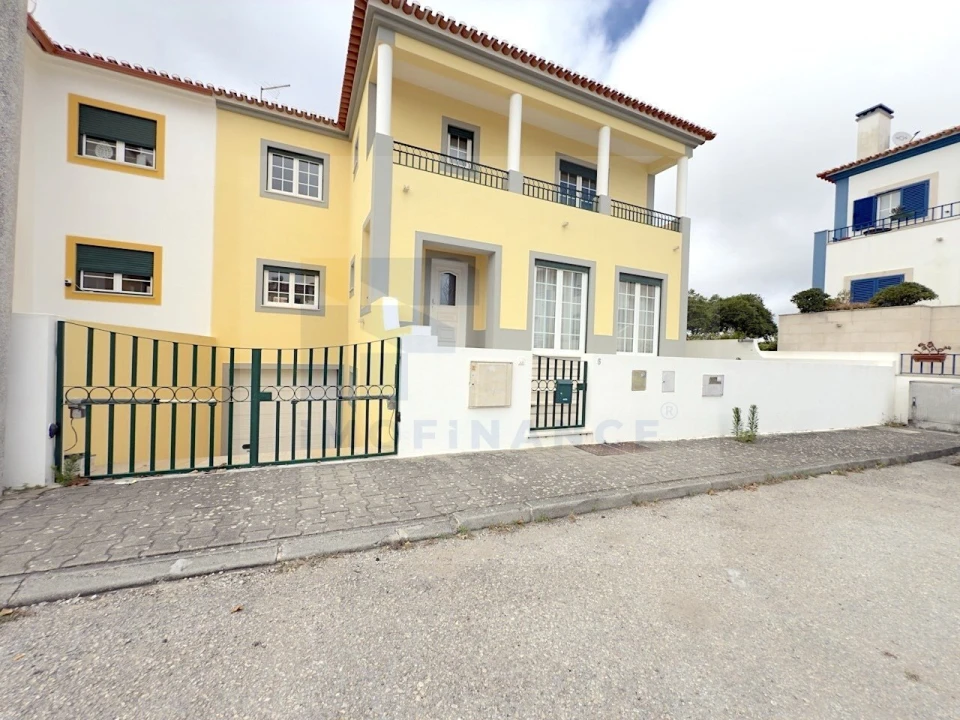 Moradia T4 para Venda em Serra D'El-Rei Foto 1