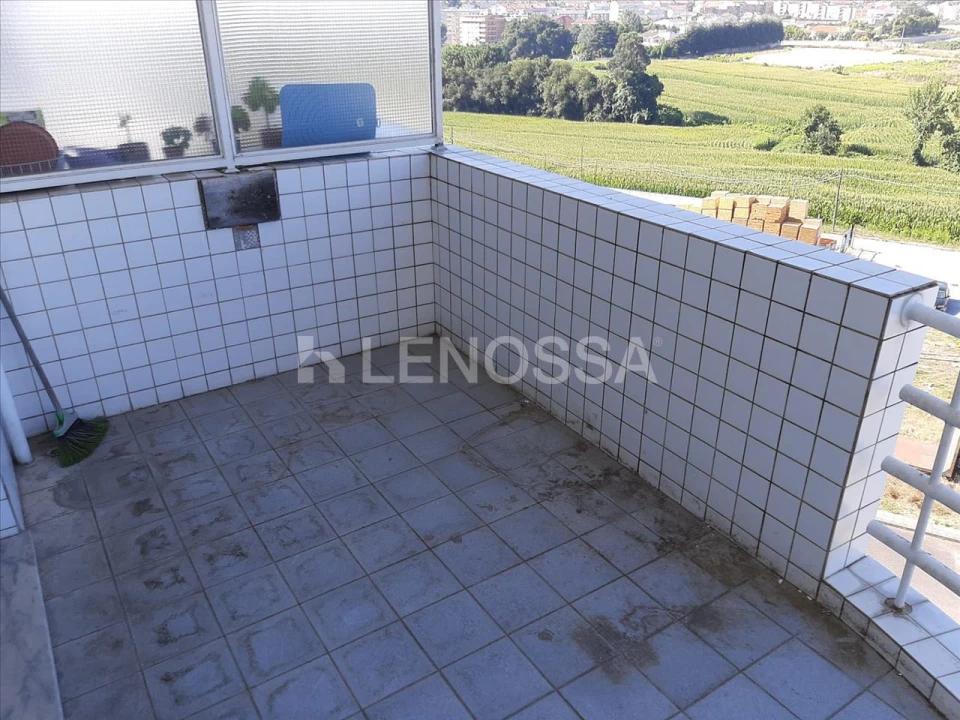 Apartamento T3 para Venda em Rio Tinto Foto 3