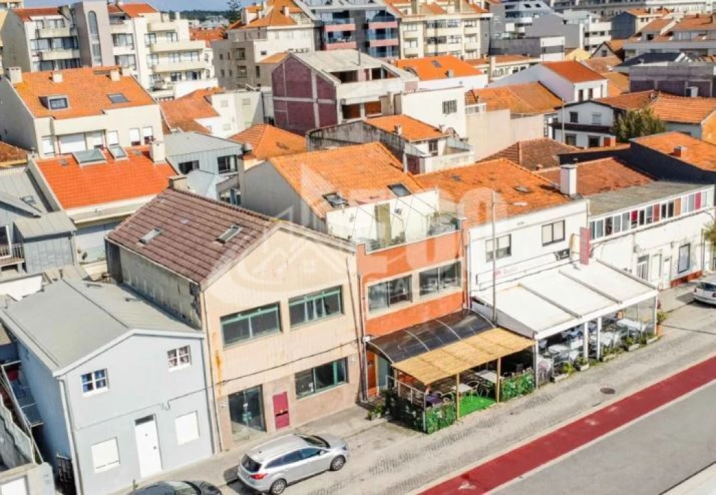 Prédio para Venda em Espinho Foto 5