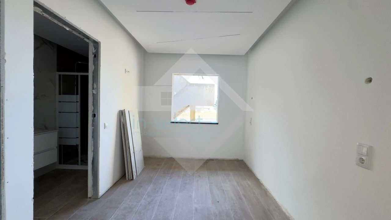 Negócio para Venda em Faro (Sé e São Pedro) Foto 15