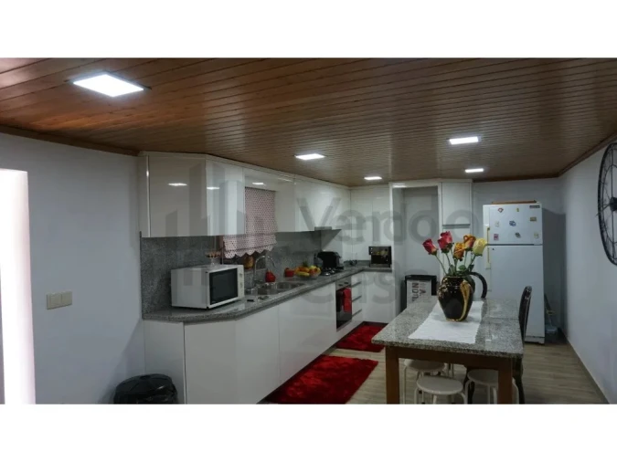 Moradia T2 para Venda em Salamonde Foto 8