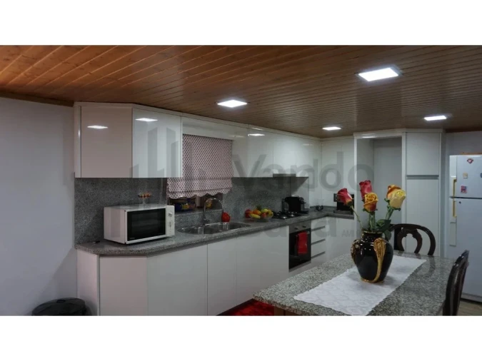 Moradia T2 para Venda em Salamonde Foto 11